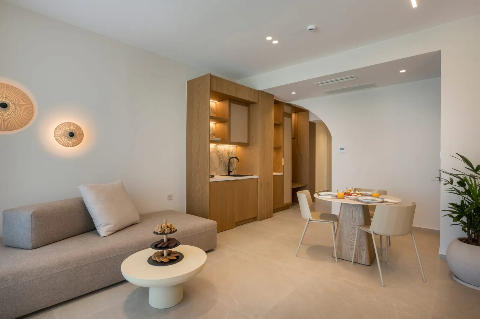 Sunset Suite - One Bedroom with Private Pool and Beach Access