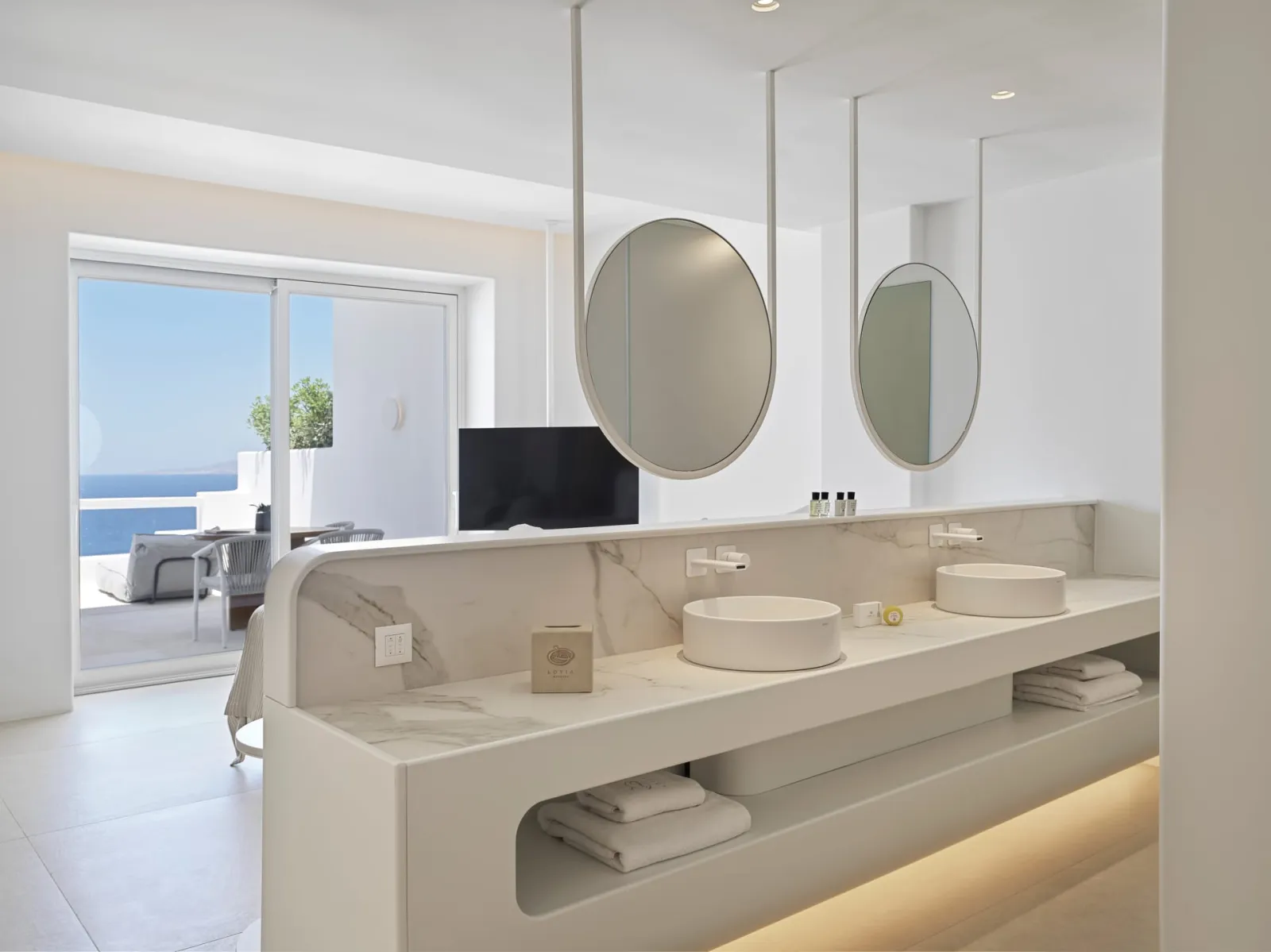 Signature Suite Sea View with Outdoor Jetted Tub