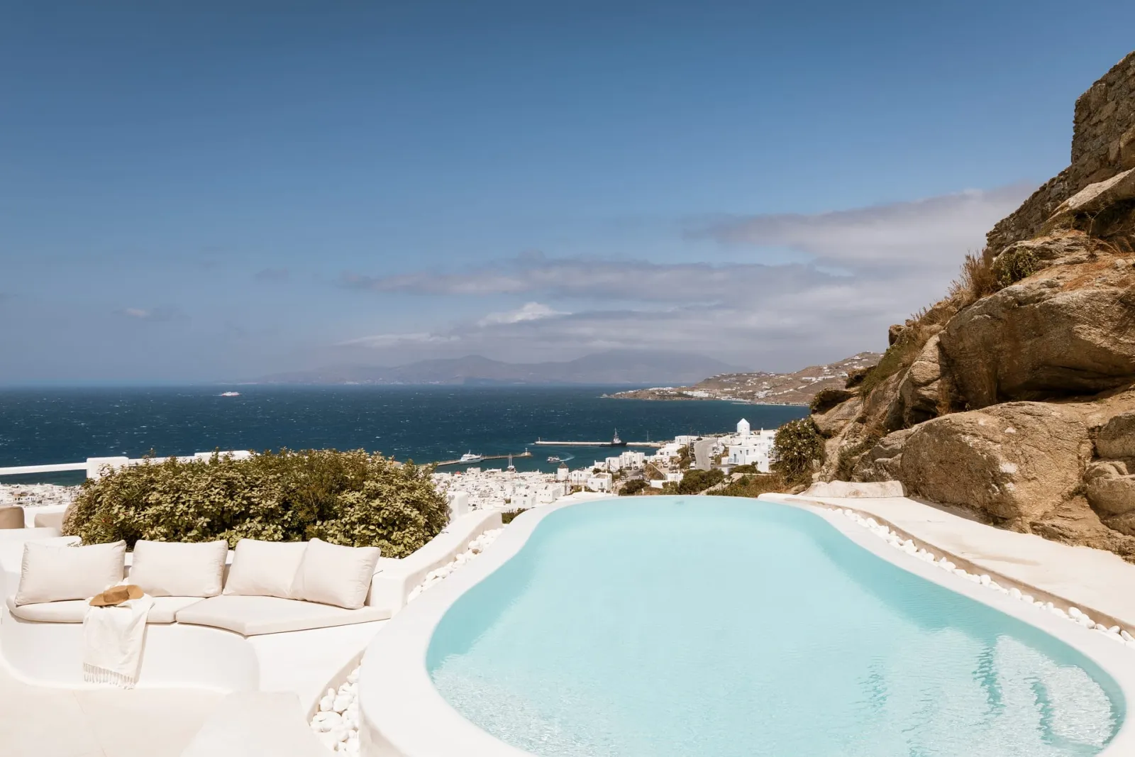 Executive Suite Sea View with Private Pool