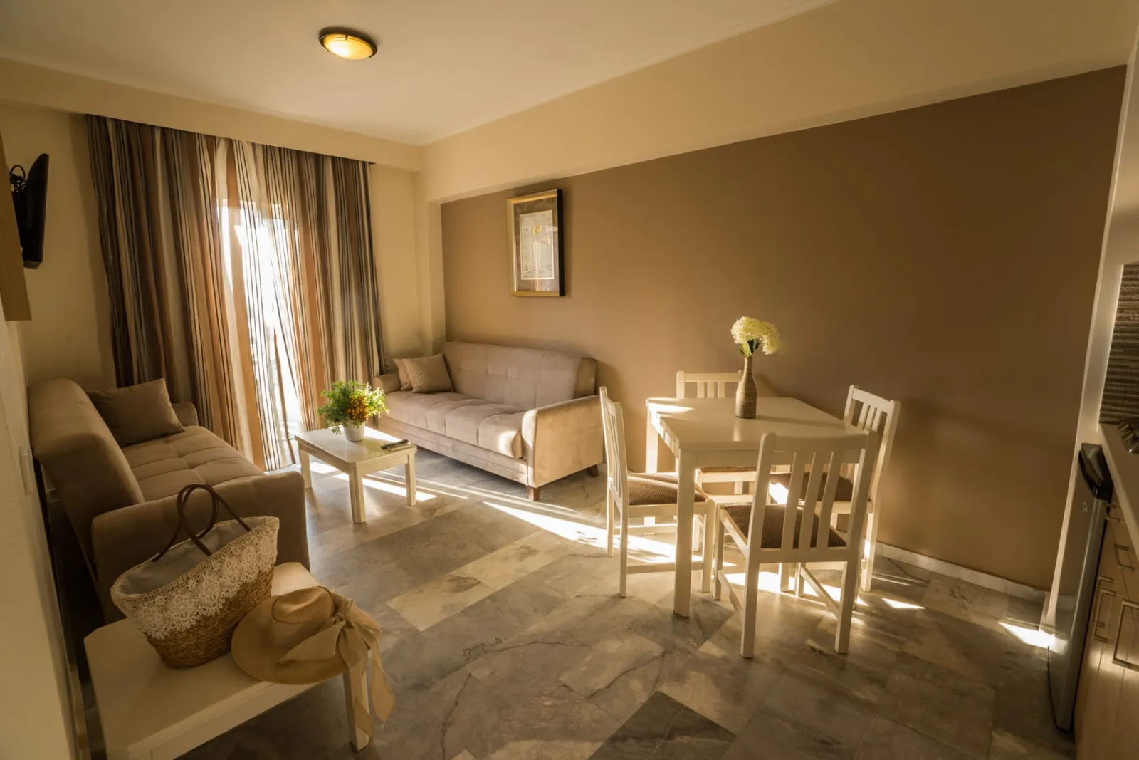 One-Bedroom Apartment Partial Sea View