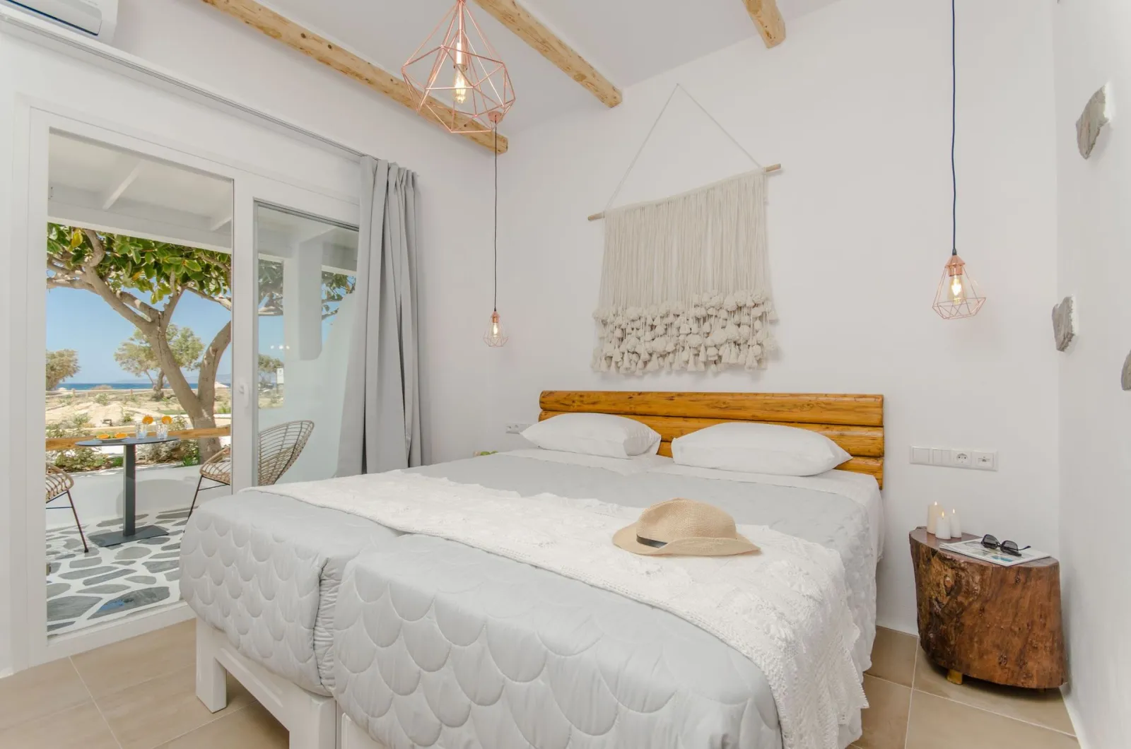 Deluxe Sea View Suite