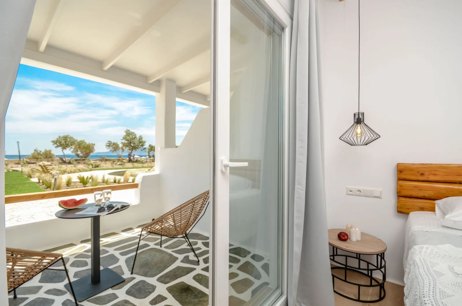 Deluxe Sea View Suite