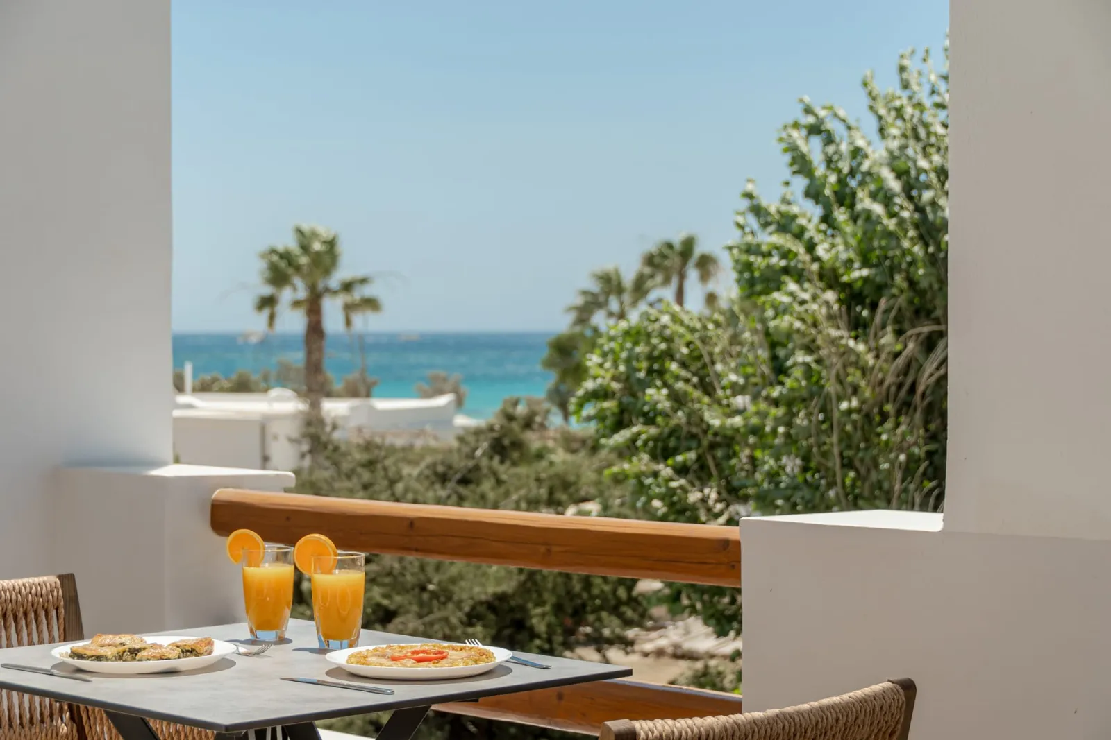 Comfort Garden & Sea View Apartment