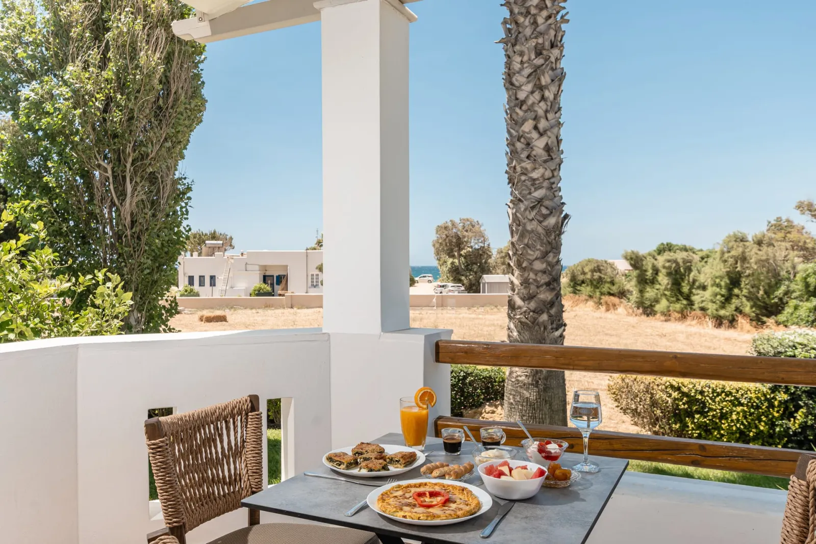Superior Garden &amp; Sea View Apartment