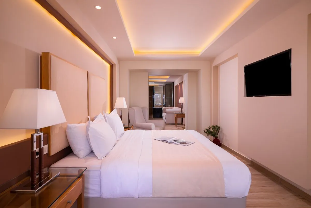 Suite with Panoramic Sea View &amp; Private Pool - 45 m²