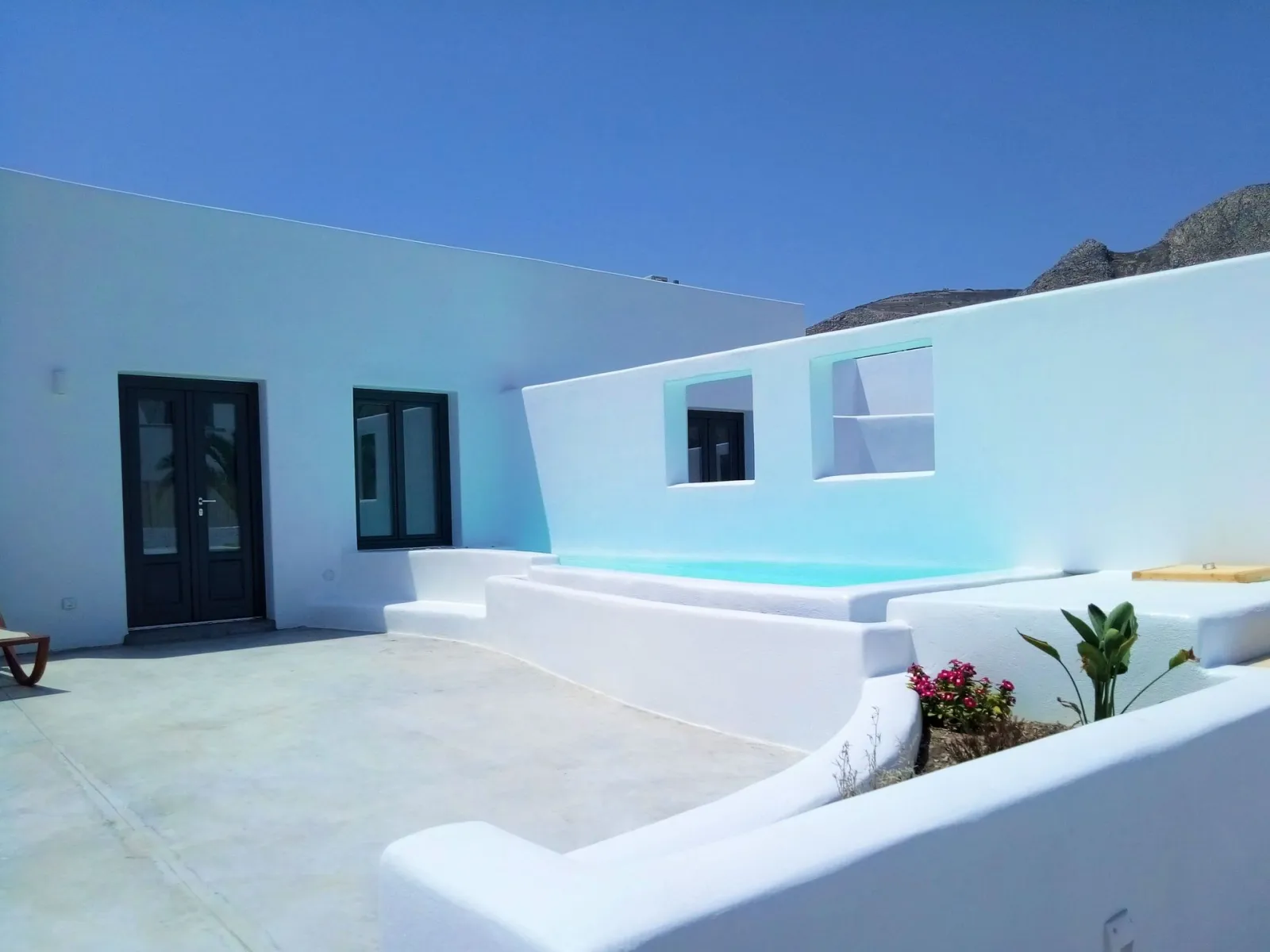 Junior suite with jetted Pool