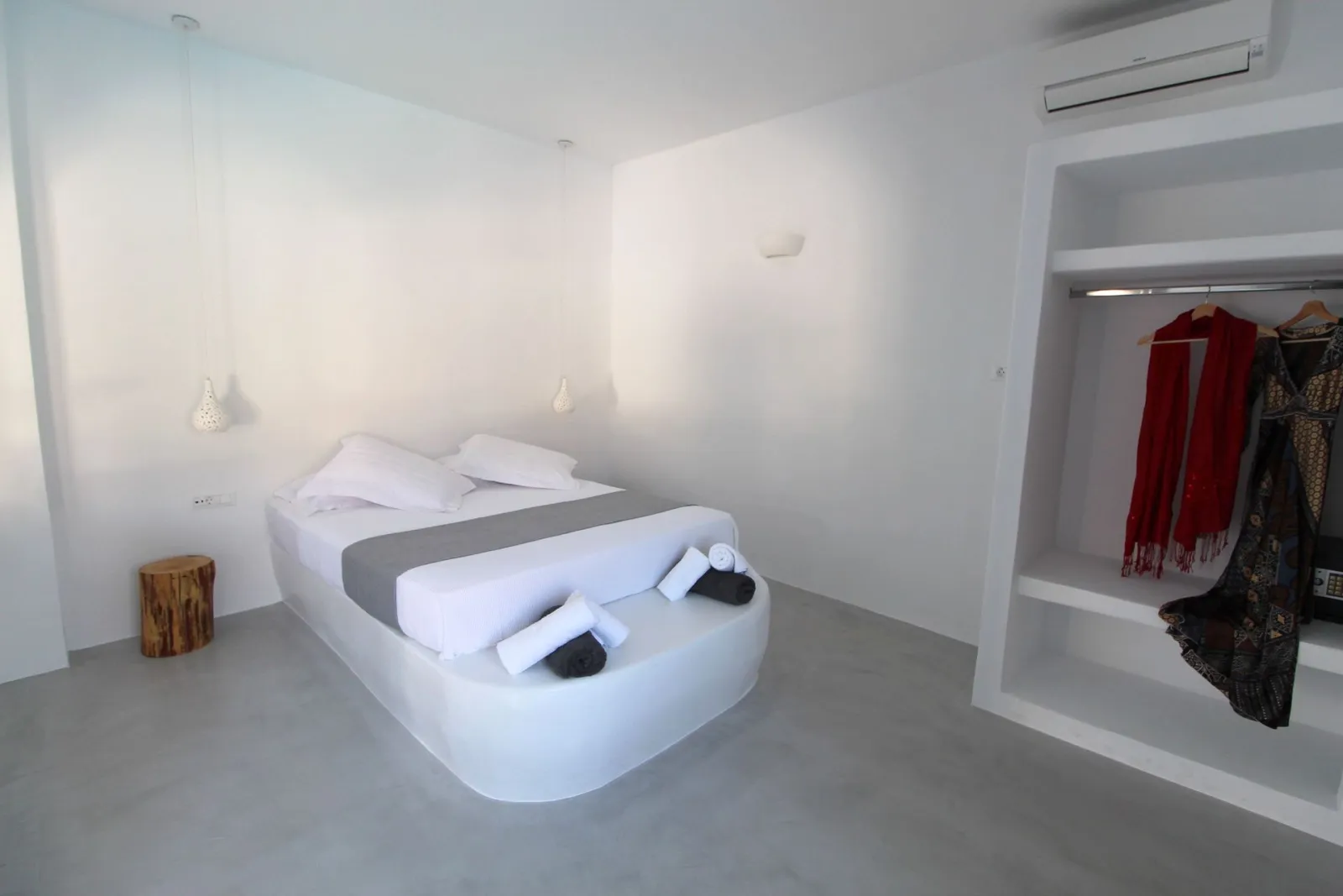 Honeymoon suite with jetted Pool