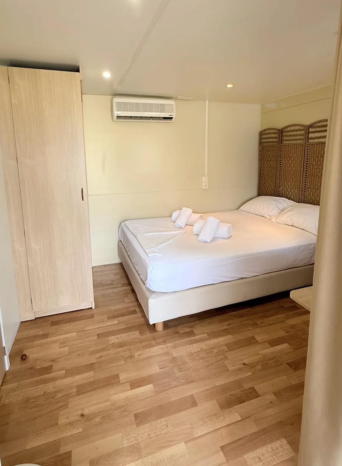 Economy Double or Twin Mobile Room