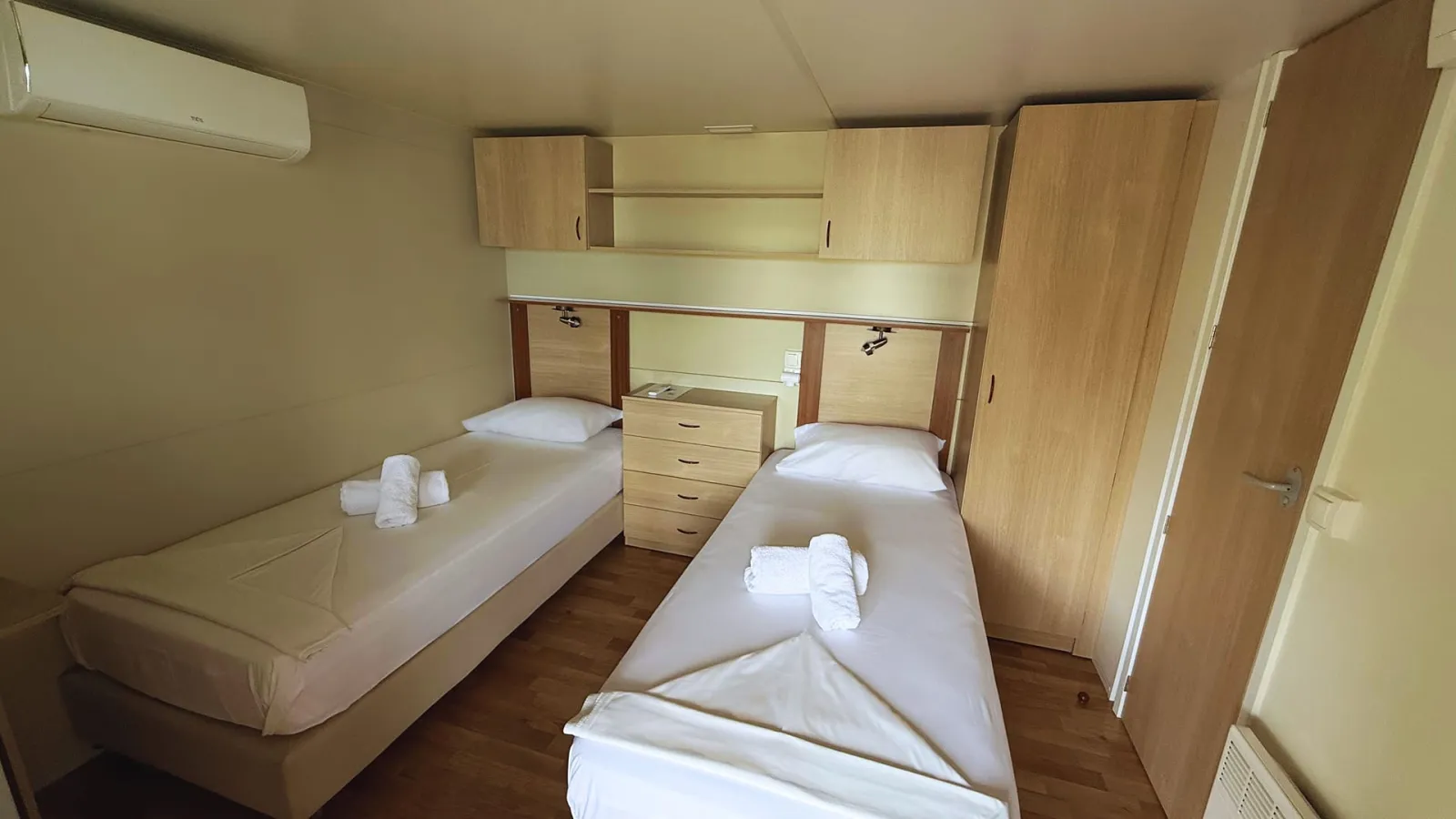 Economy Double or Twin Mobile Room