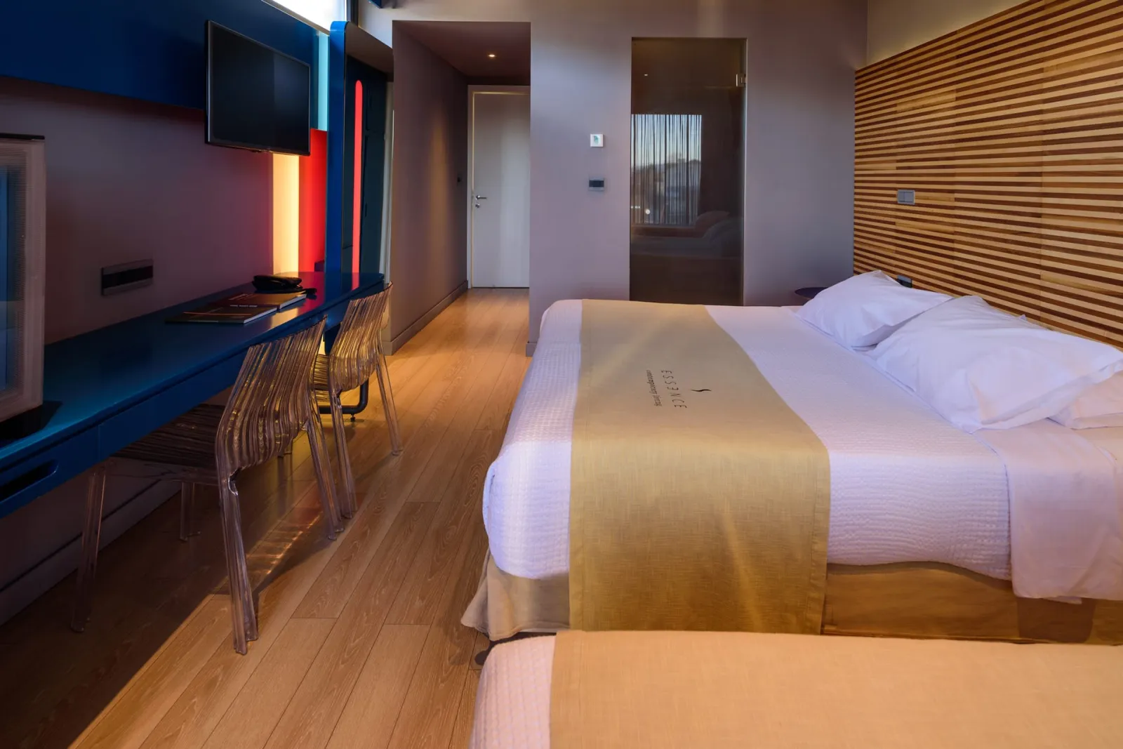 Elegant Triple Room with Mountain View