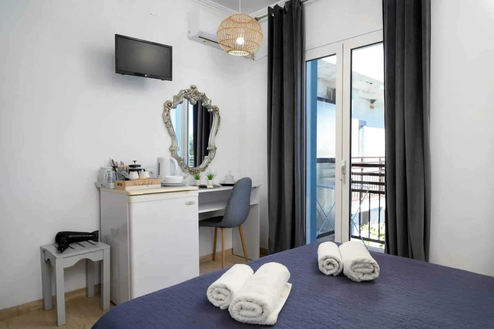 Double Room with Pool View