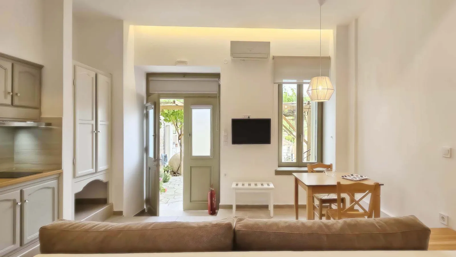 Deluxe Jr Suite