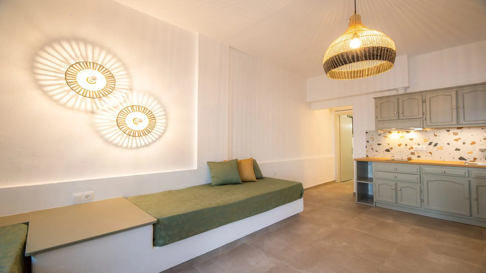 Deluxe Apartment with Terrace