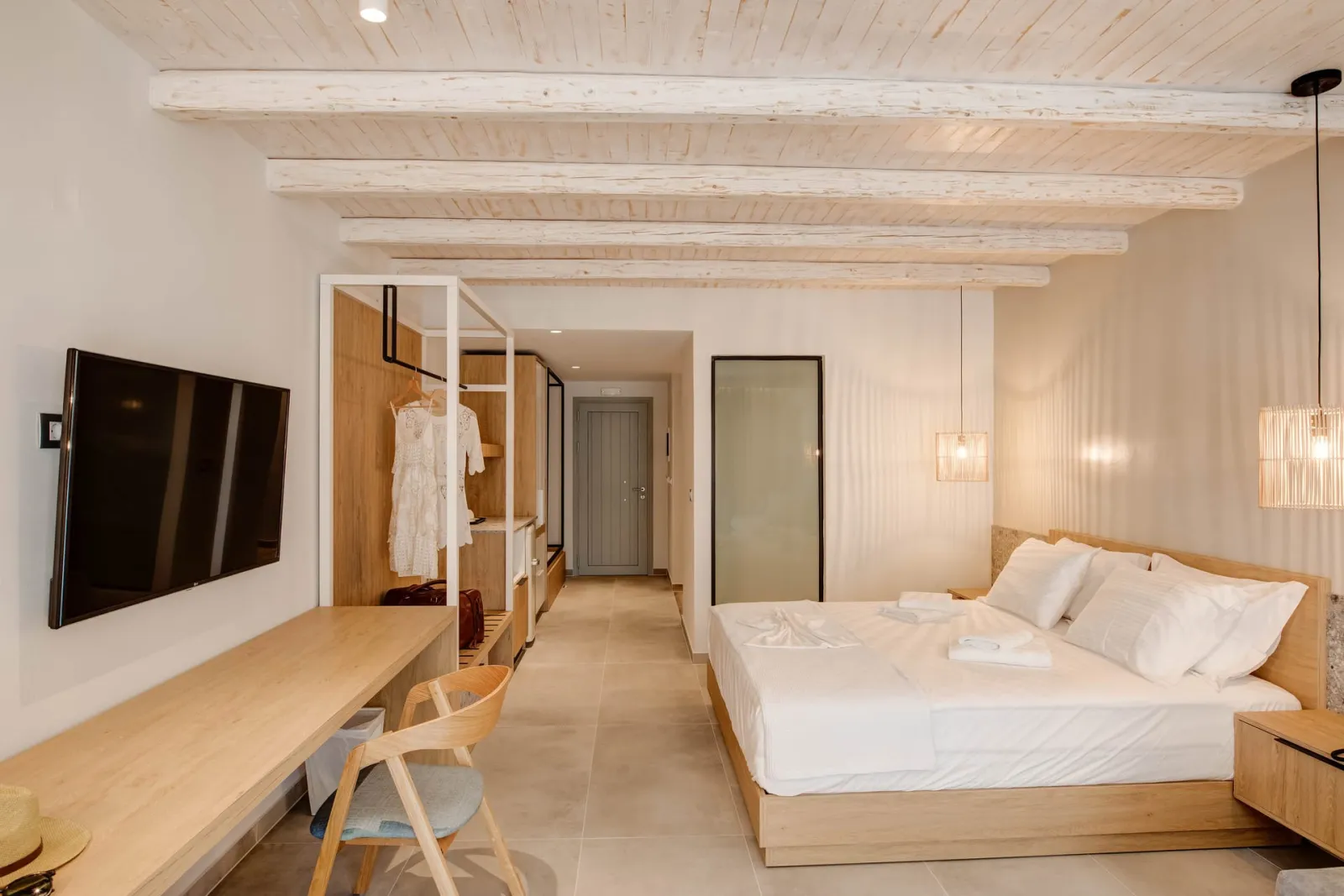 Deluxe Suite with Sea View