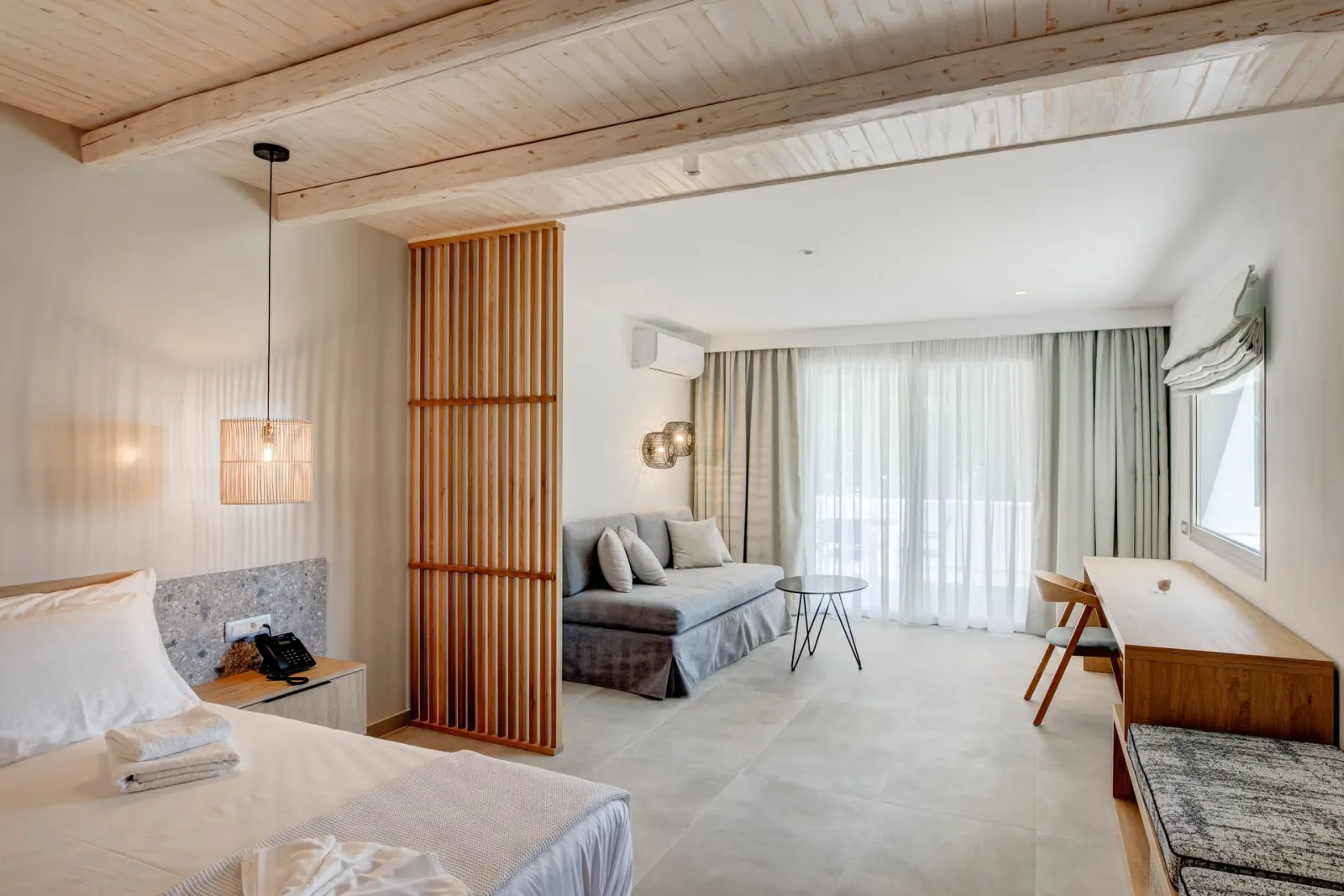 Honeymoon Suite with Sea View