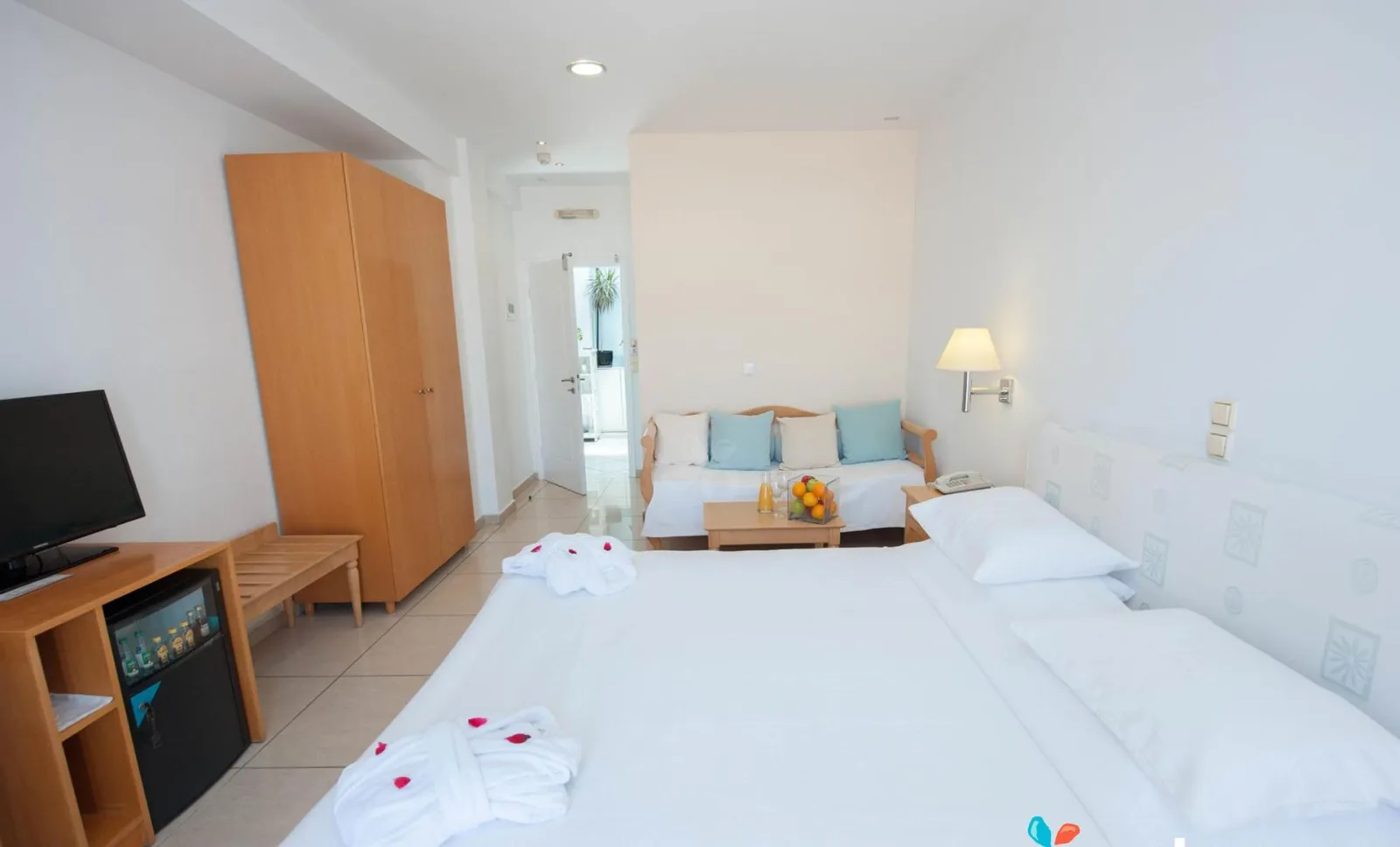 Standard Quadruple Room with Balcony
