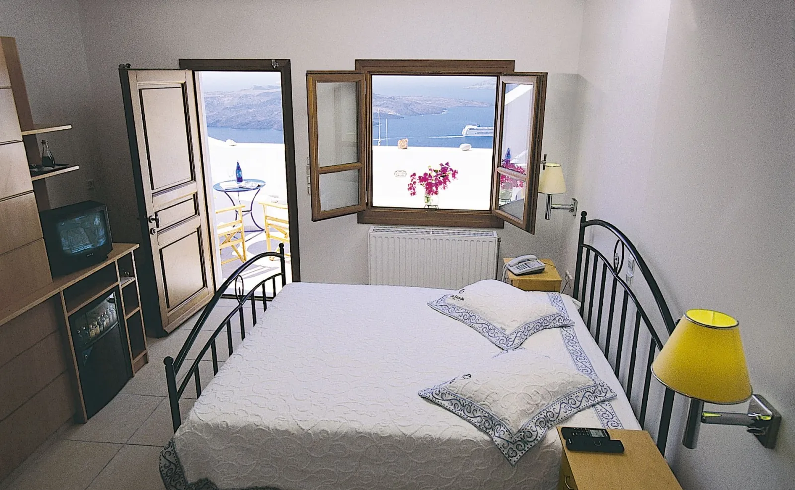 Superior Single Room - Volcano View