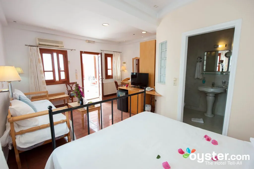 Superior Triple Room - Volcano View
