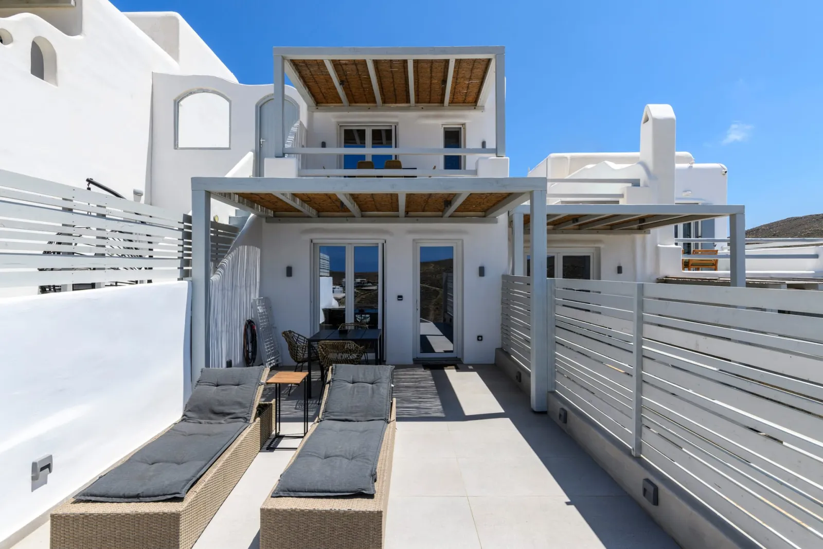 Blue Residence 1 with Jacuzzi