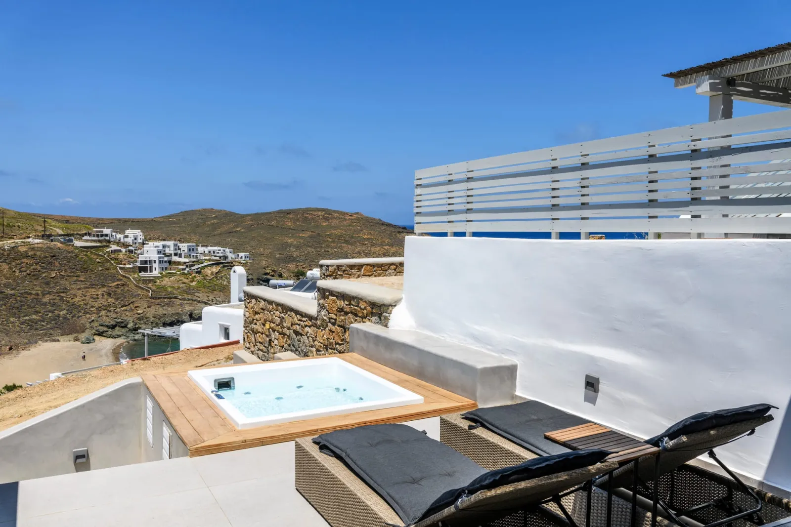 Blue Residence 1 with Jacuzzi
