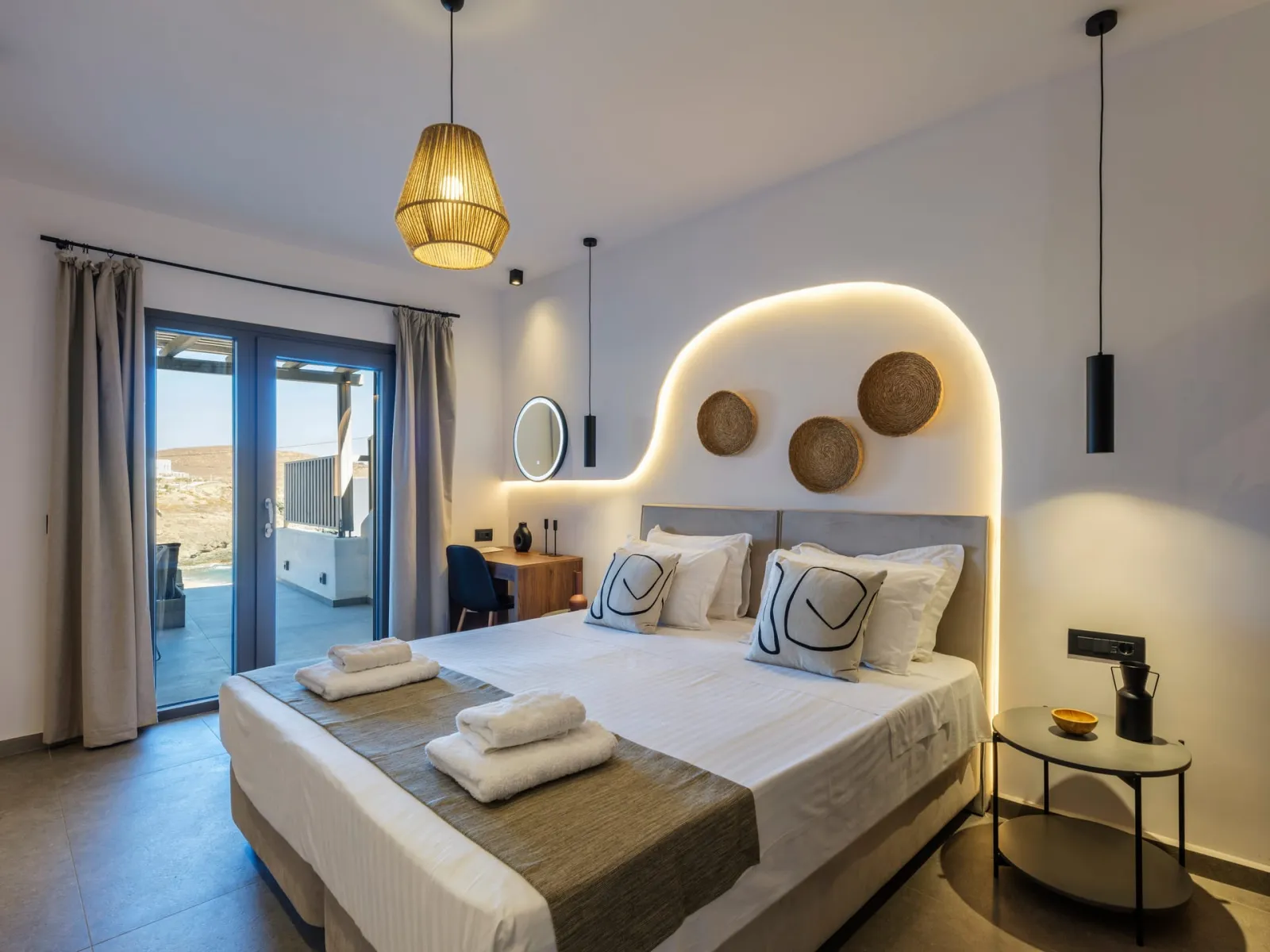 Luna Residence with Jacuzzi