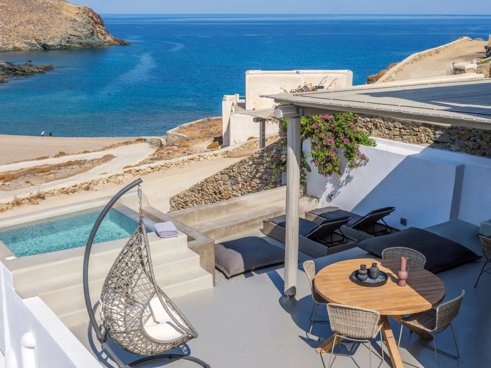 Light Blue Residence with mini Pool Jacuzzi
