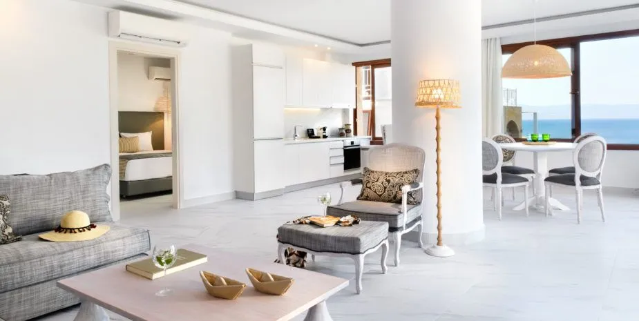 Deluxe Suite | Private Pool