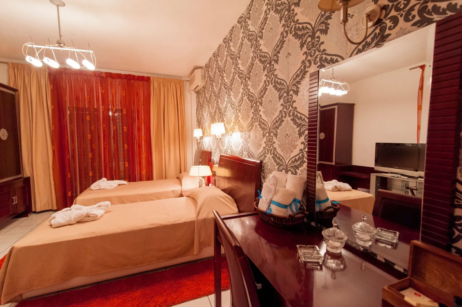 Twin / Double Room