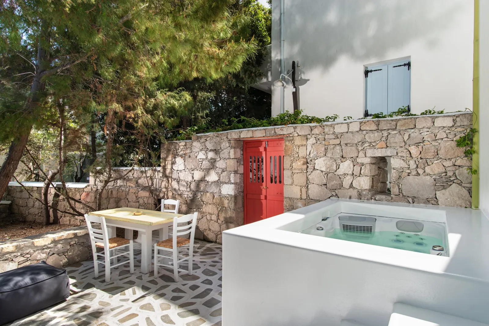 Traditional Mini Suite with Private Jacuzzi