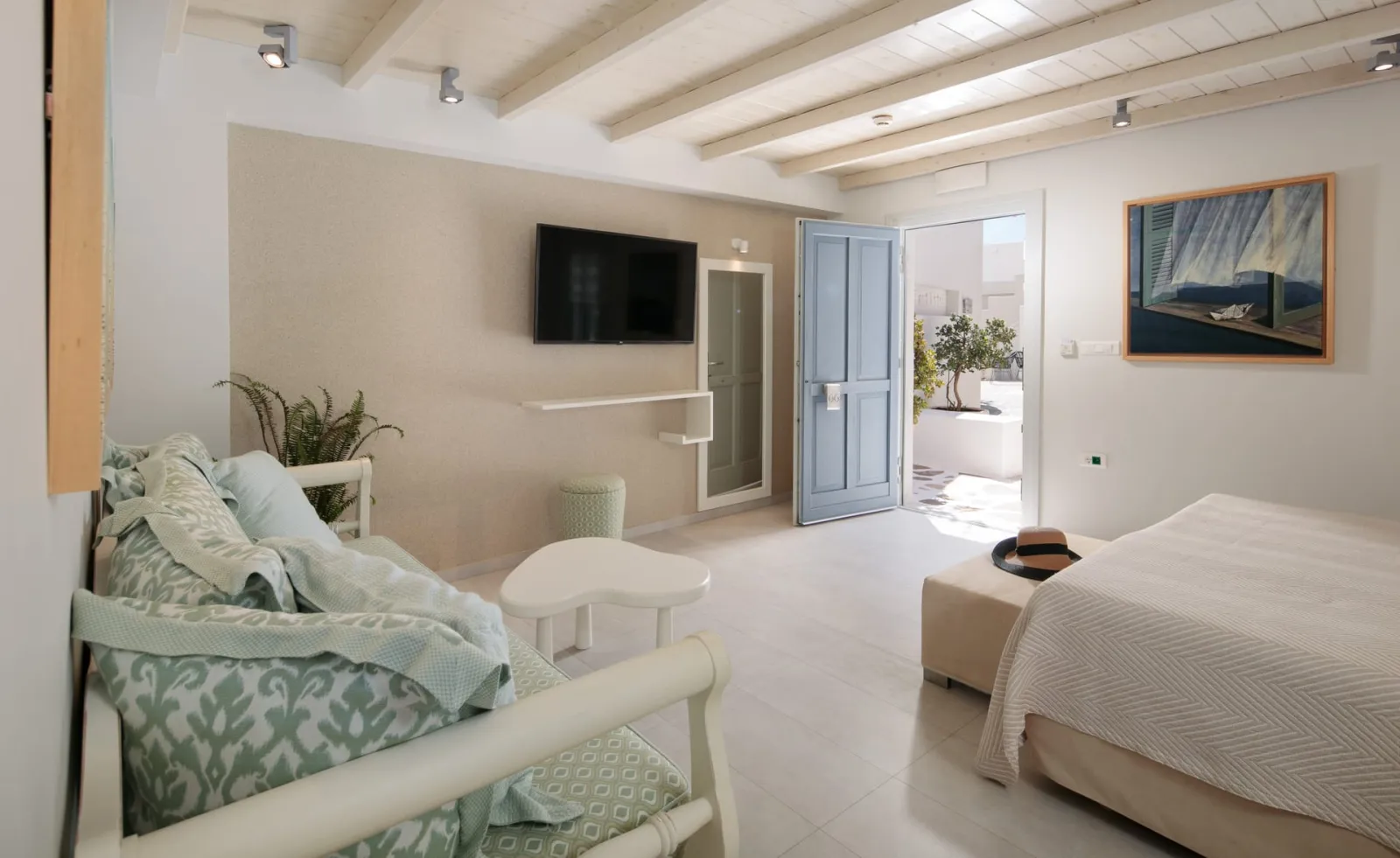 Triple Room