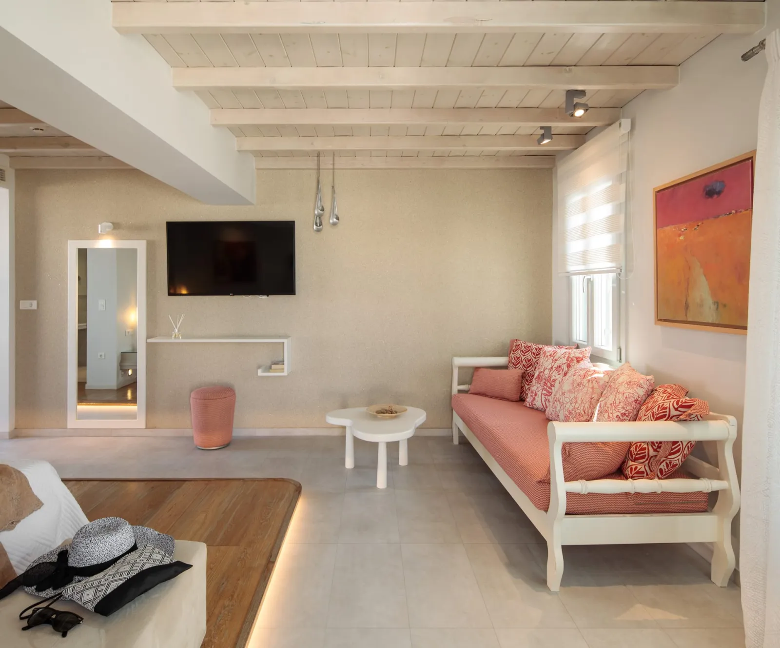 Honeymoon Sea View Suite with Jacuzzi