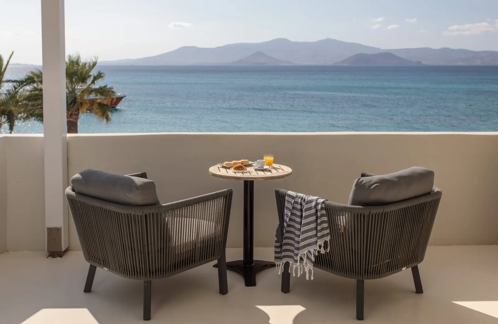 Deluxe Sea View Suite