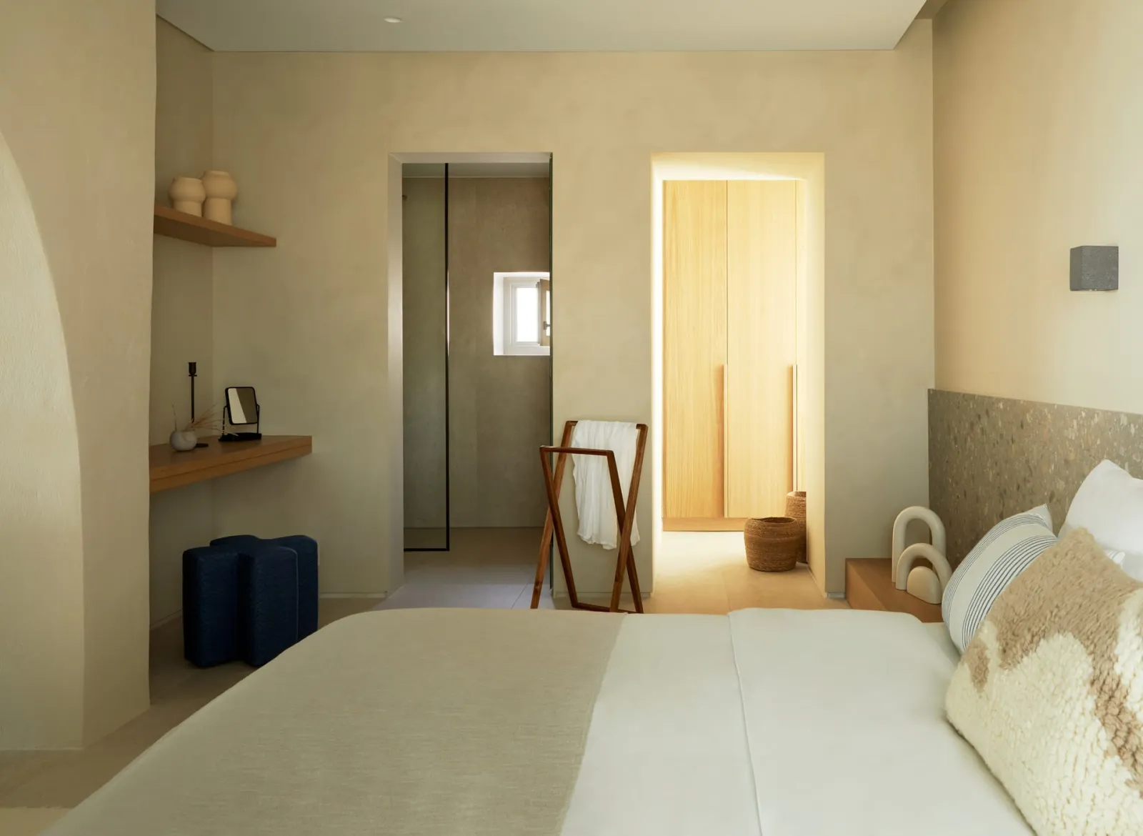 Two Bedroom Suite w Private Pool