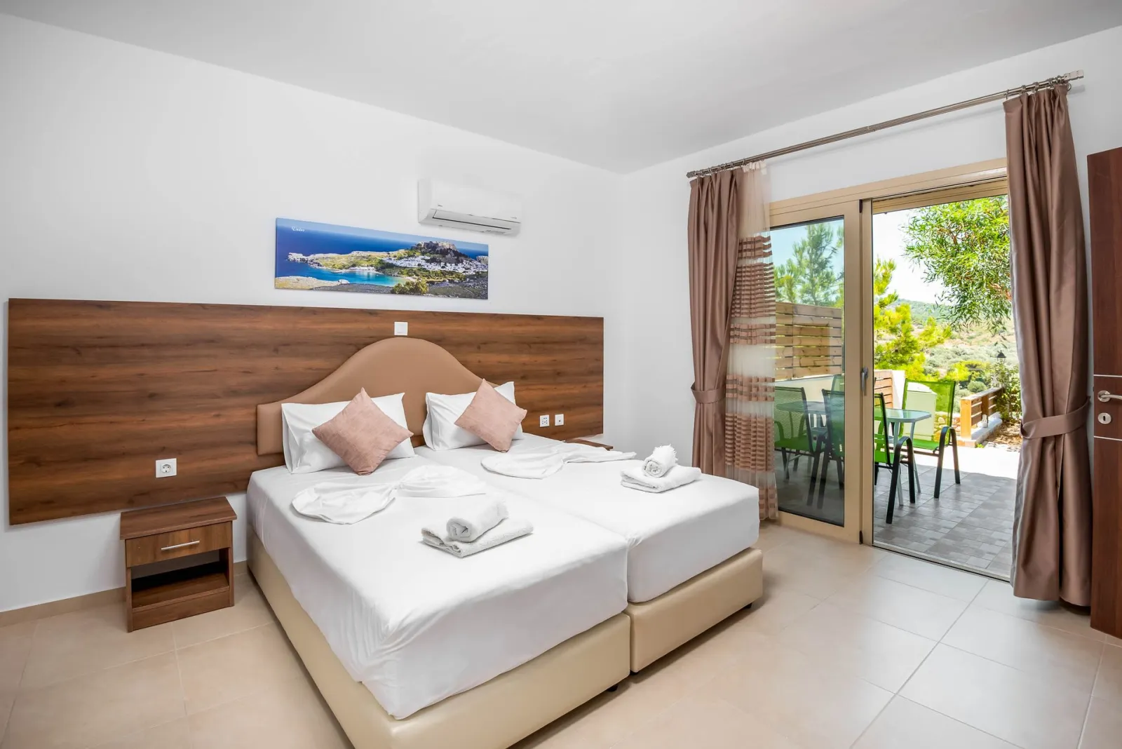 Maisonette with Private Pool and Mountain View