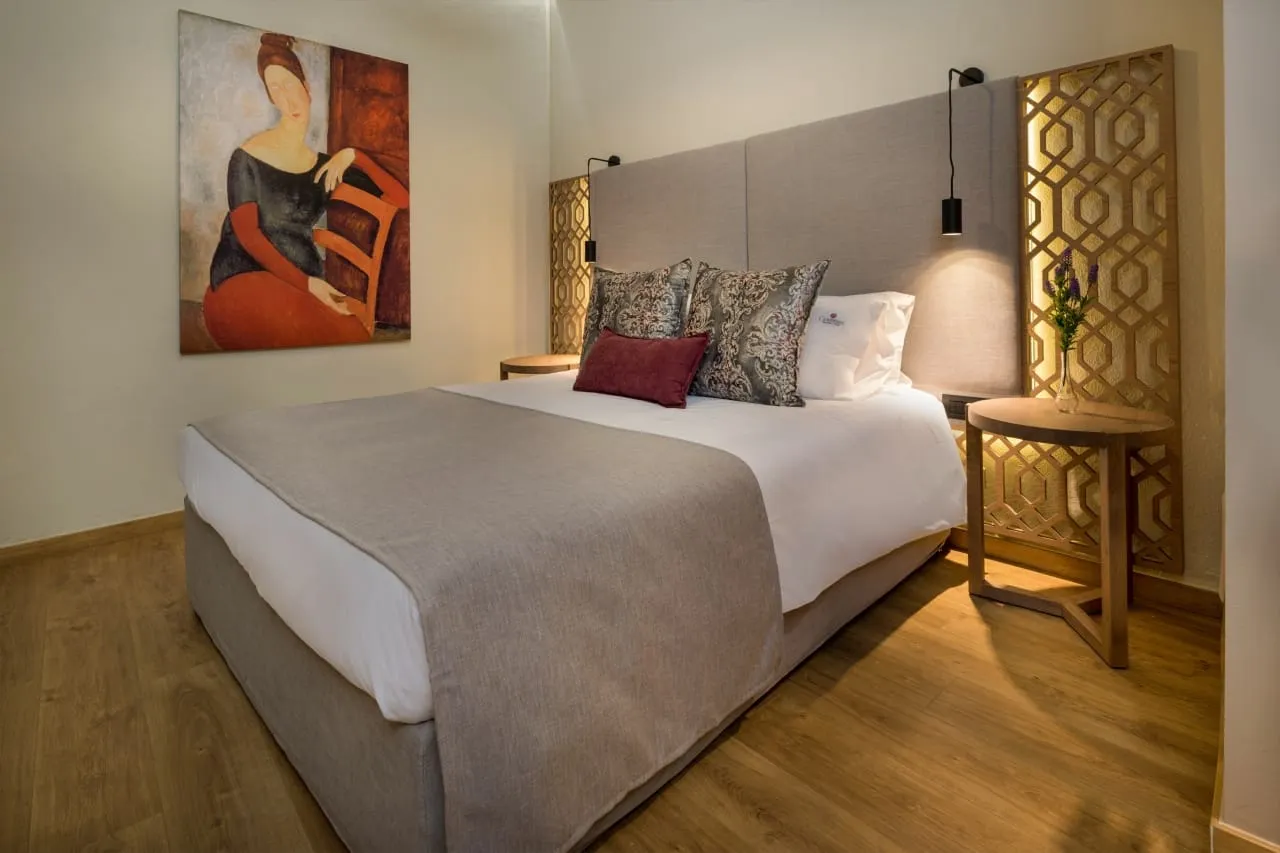 Double Economy Interior | Contessa Hotel