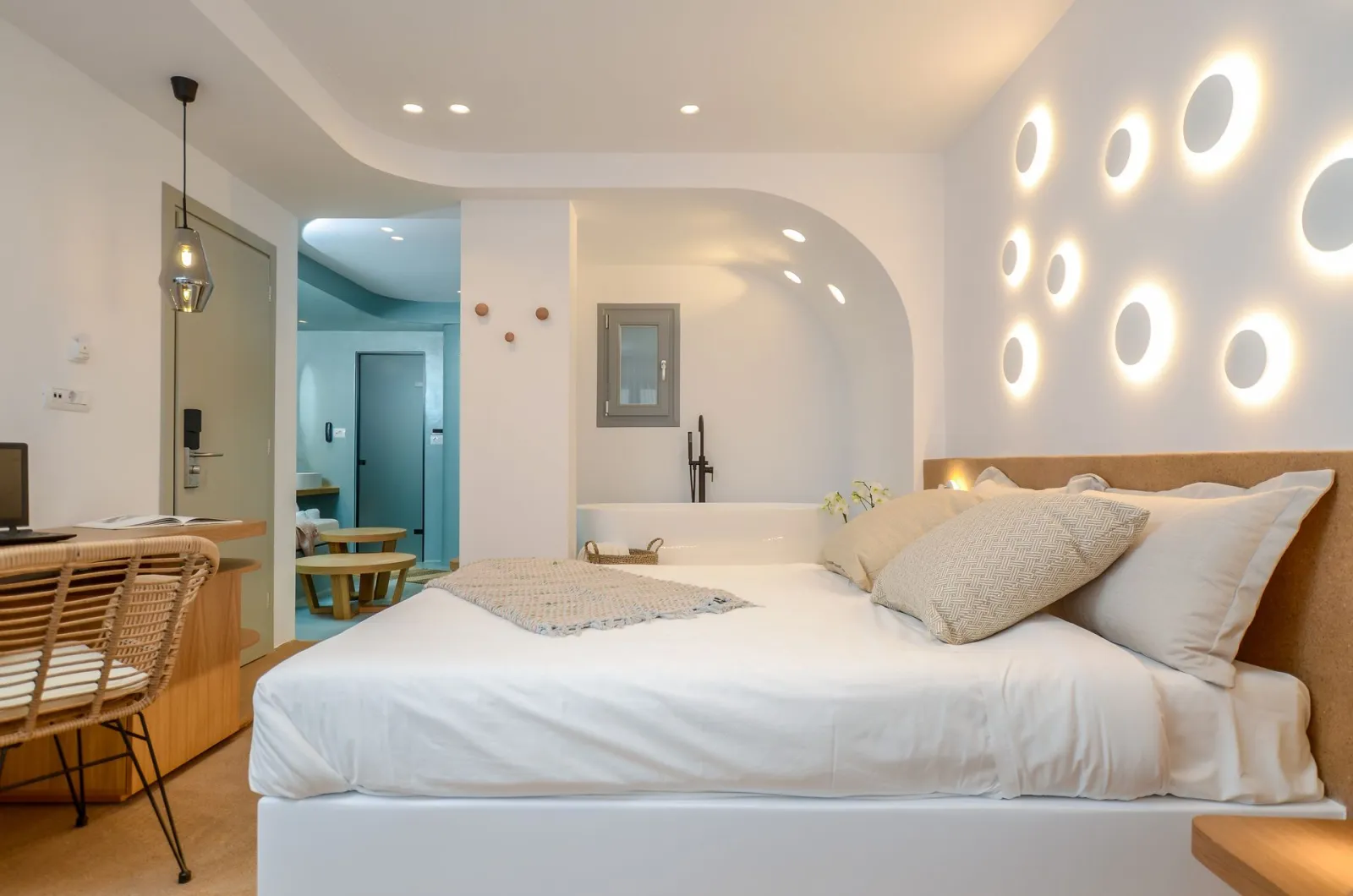 orpheus semibasement suite with steam bath and outdoor hottub