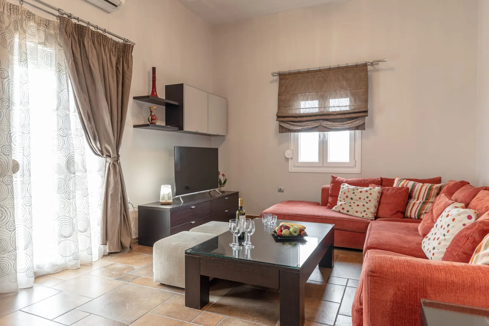 SUPERIOR VILLA