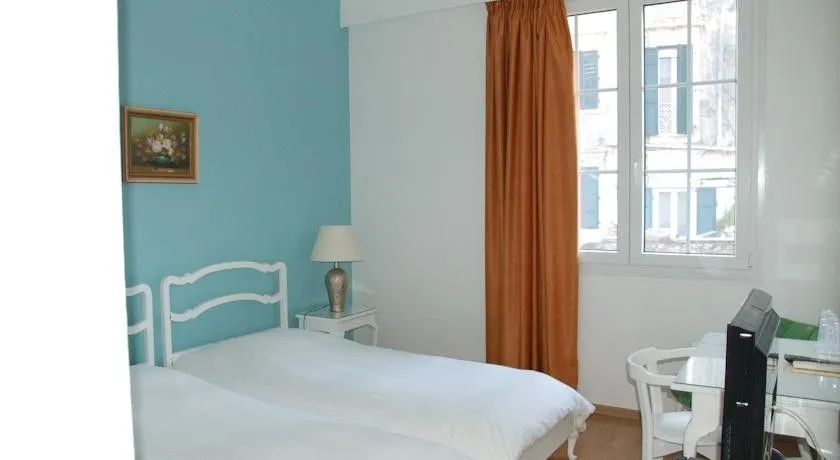 Economy Room with city view