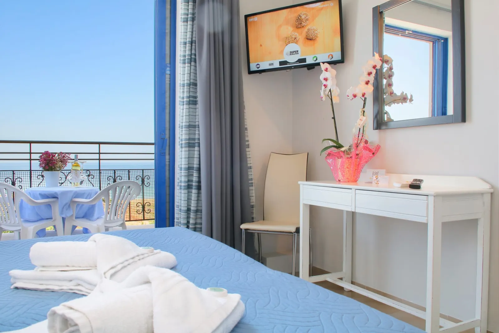 Double or Twin Panoramic Sea View