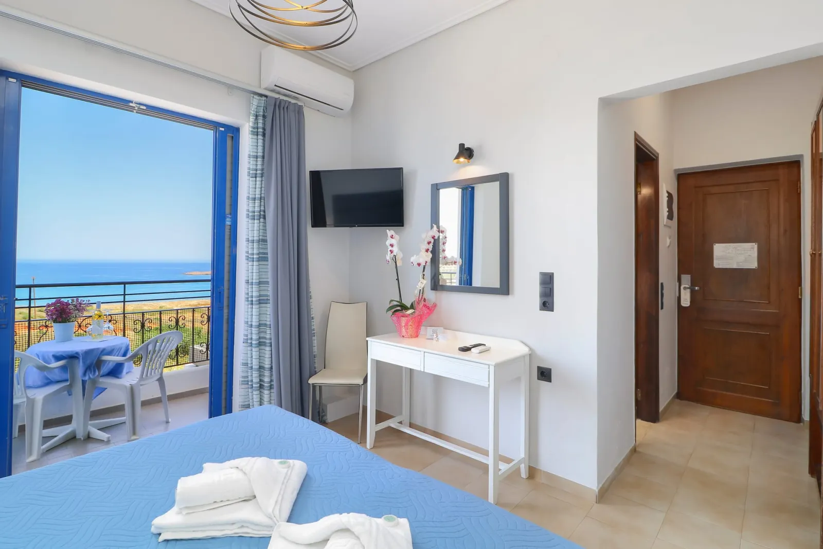 Double or Twin Panoramic Sea View