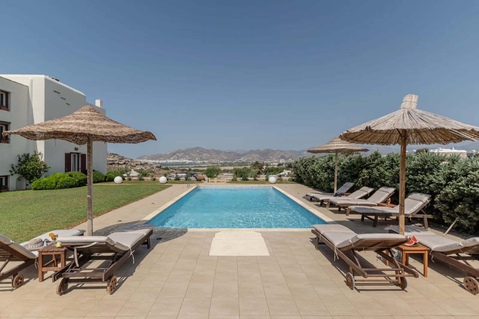 Villa I