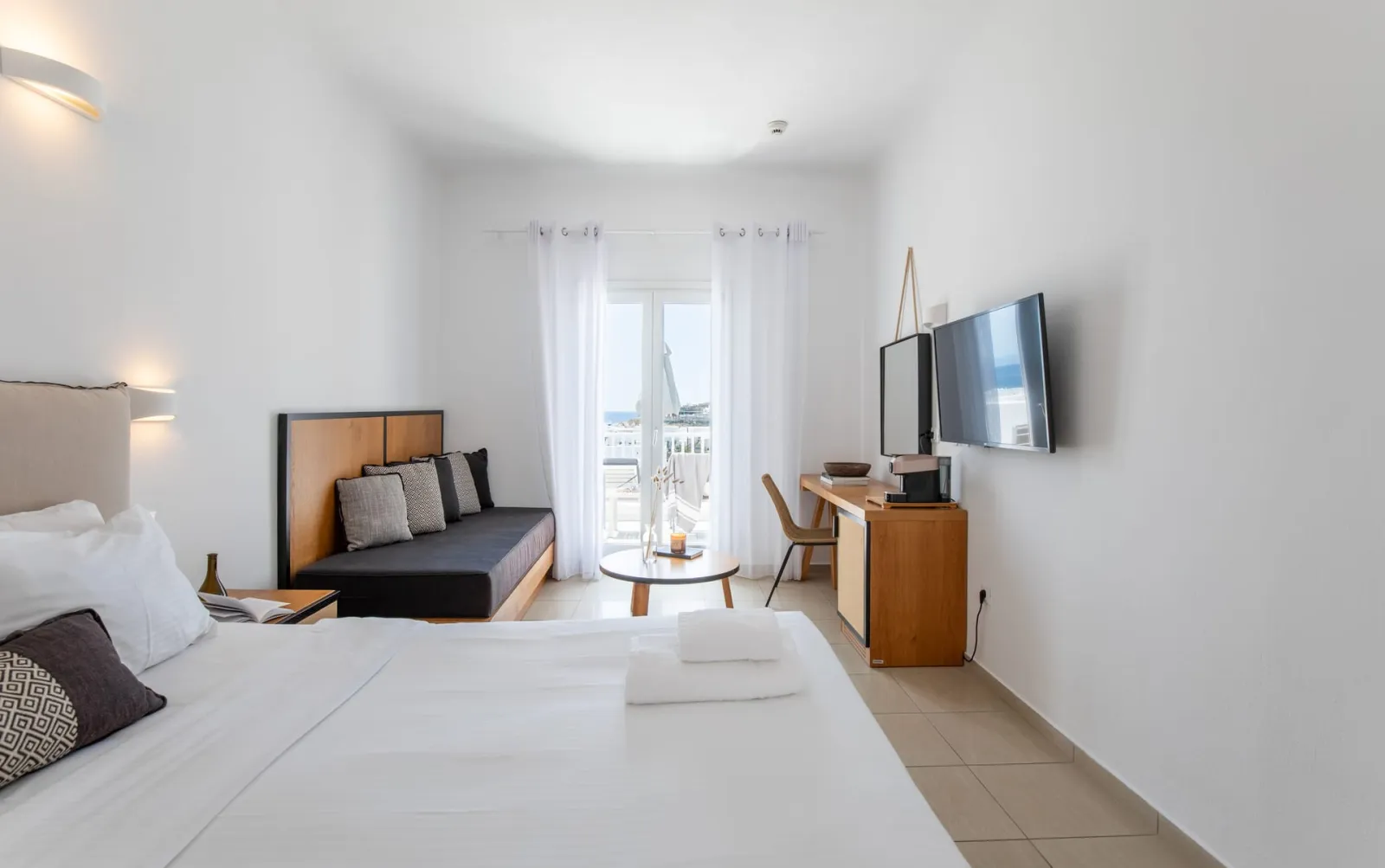 Deluxe Triple Room Sea View