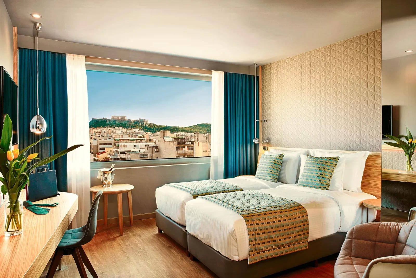Executive Twin Acropolis View