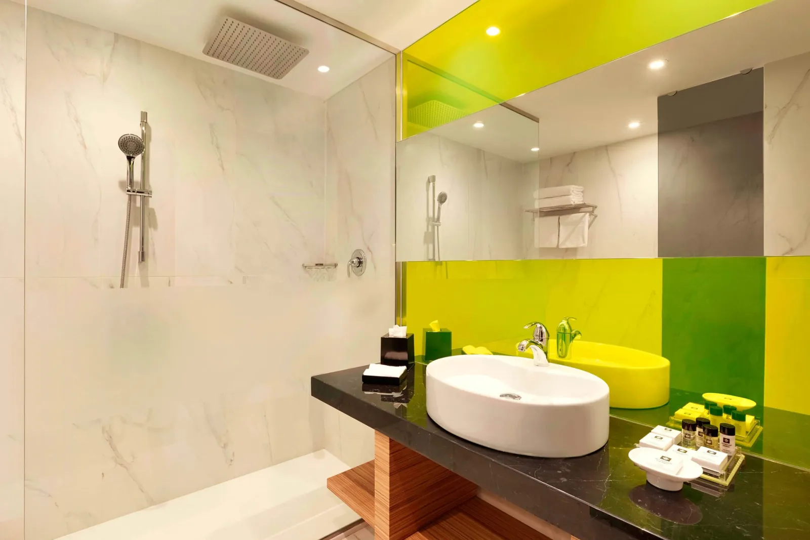 Executive Twin Acropolis View