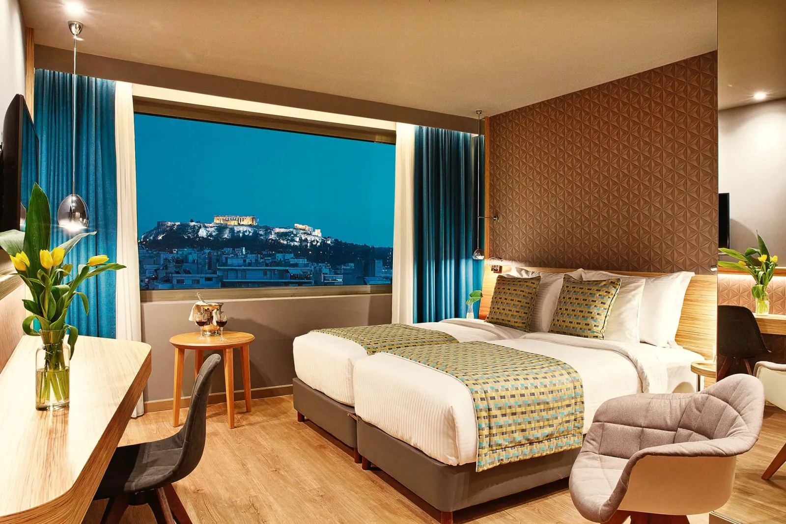 Executive Twin Acropolis View