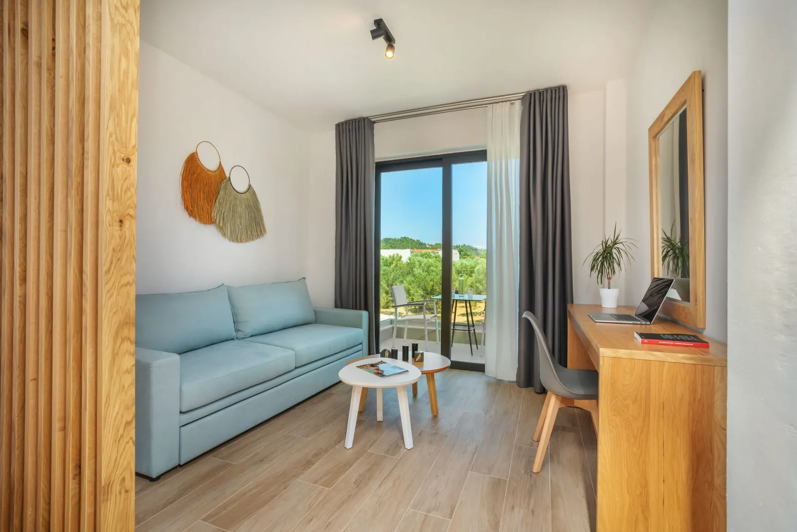 Triple Room with Garden View