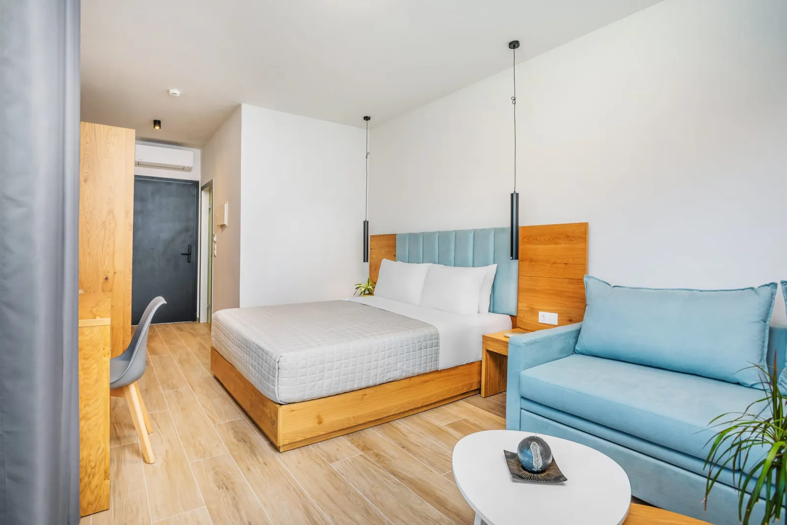 Triple Room with Pool View