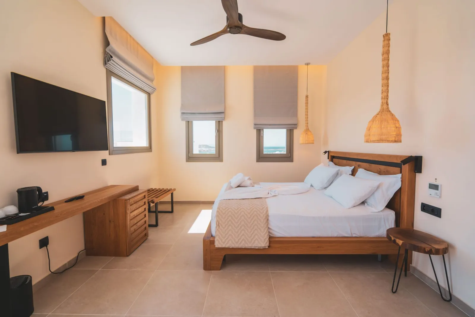 Blanc Two-Bedroom Suite with Private Pool and Sea View