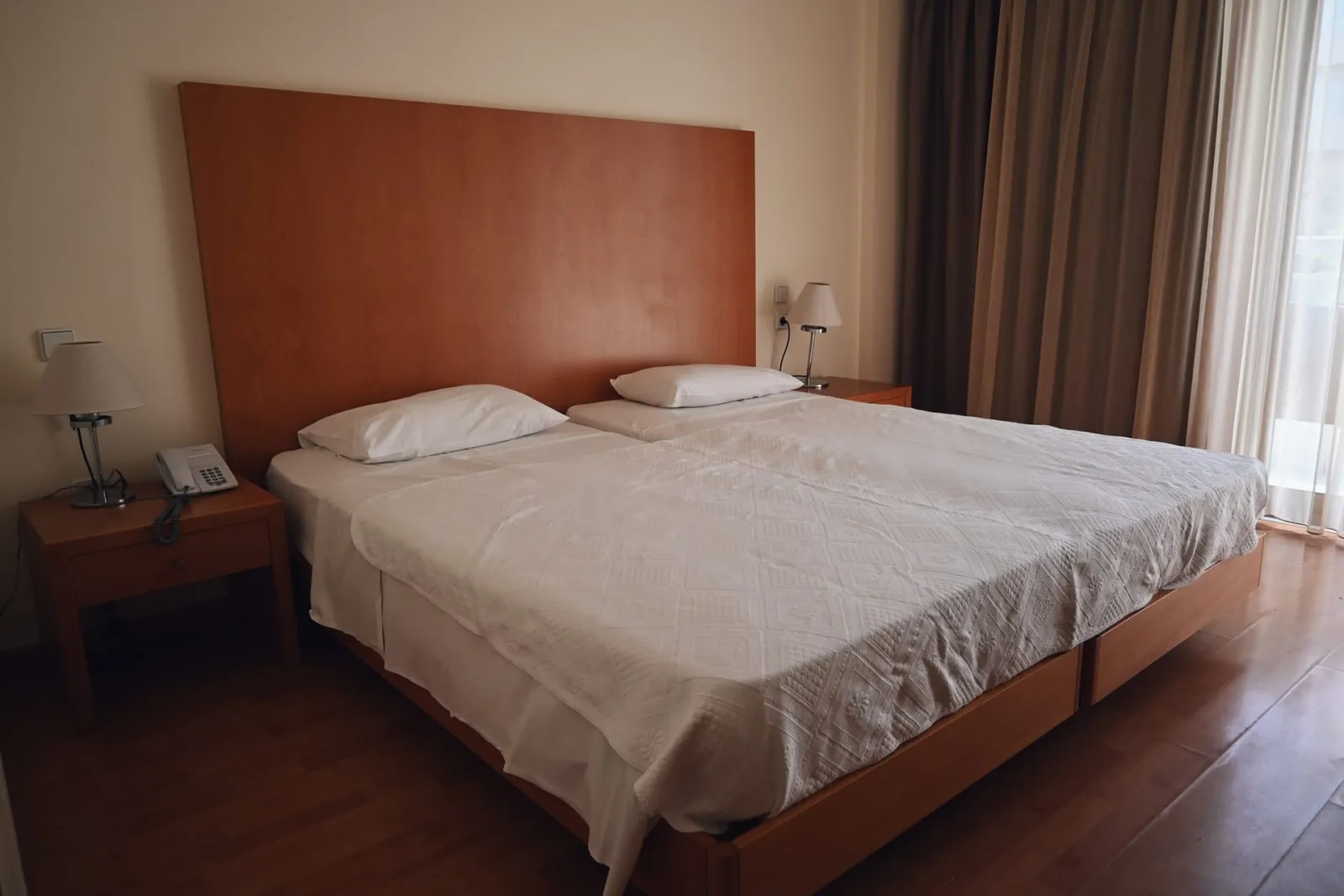Classic Twin Room with Small Balcony