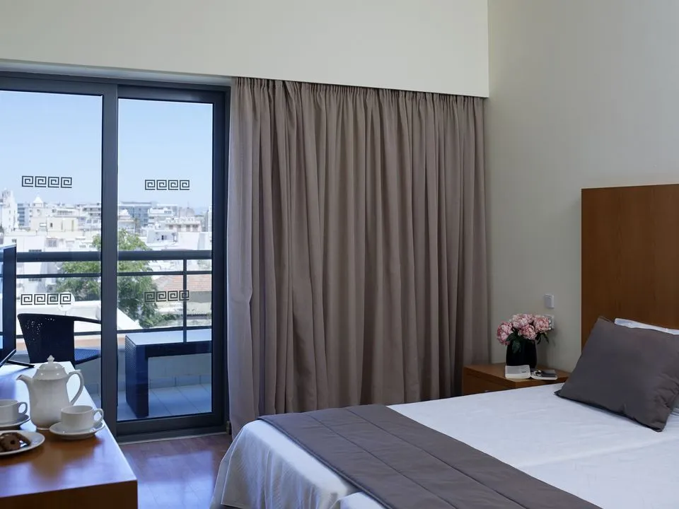 Classic Twin Room with City View